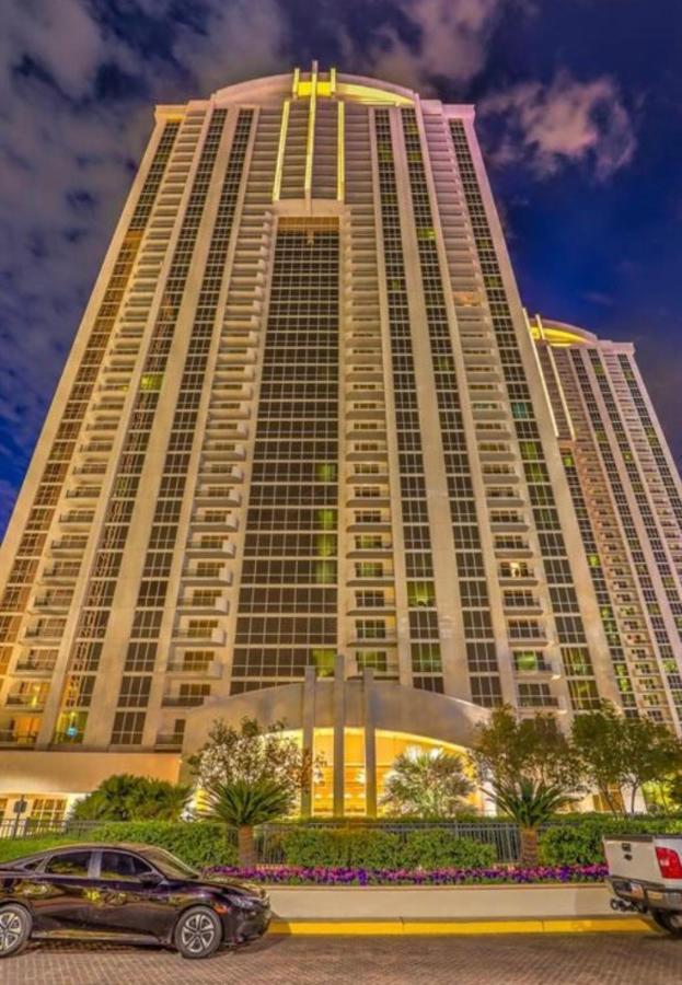 Balcony Suite Strip View Las Vegas Exterior foto