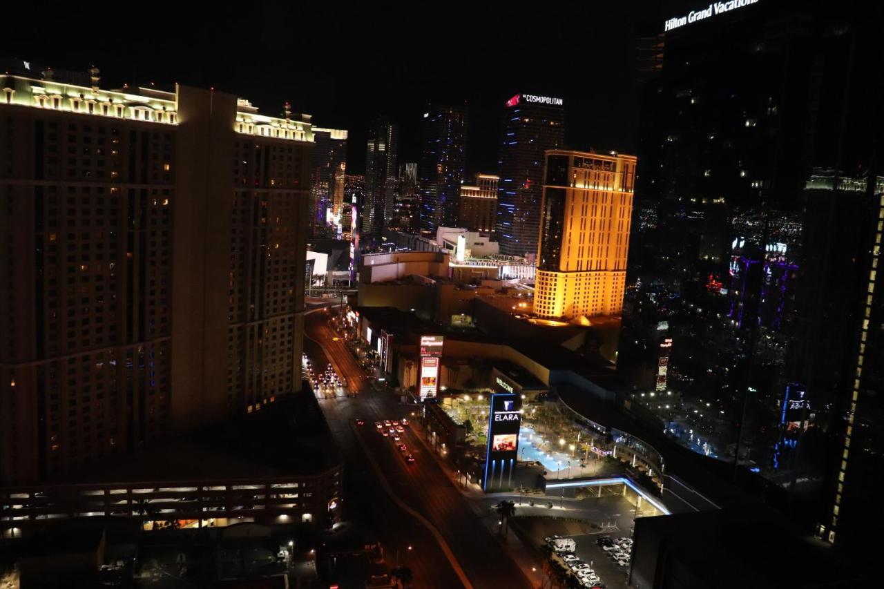 Balcony Suite Strip View Las Vegas Exterior foto